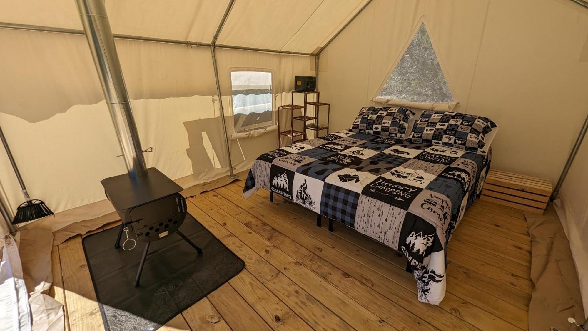A Peace Of Heaven Cabins And Rv Vanderpool Екстер'єр фото