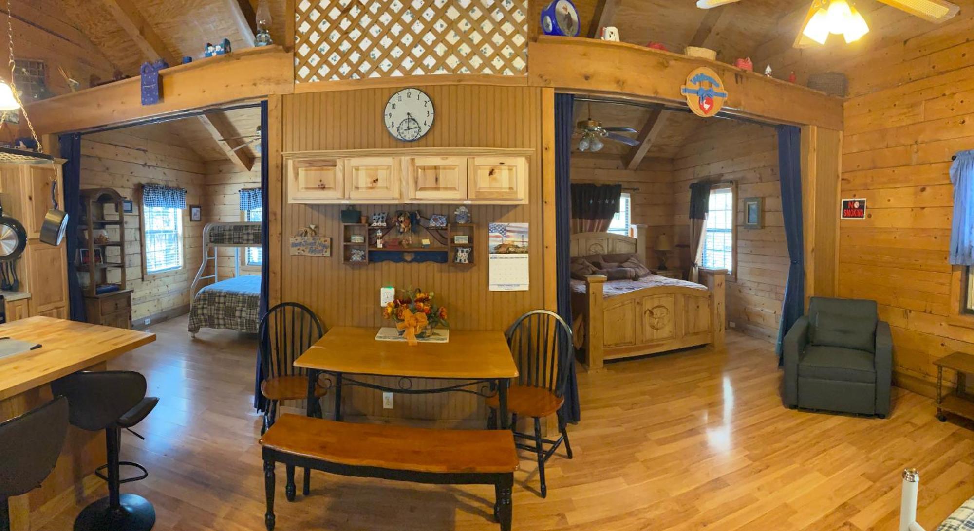 A Peace Of Heaven Cabins And Rv Vanderpool Екстер'єр фото